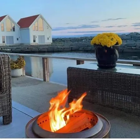 Stongsvingen 31. Eksklusiv Fritidsbolig Med Brygge Holiday home Akrehamn